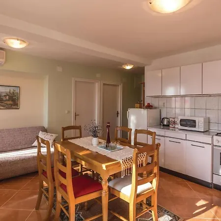 Two-bedroom In Appartement Ploce (Dubrovnik-Neretva)
