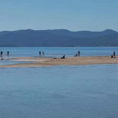 Two-bedroom In דירה